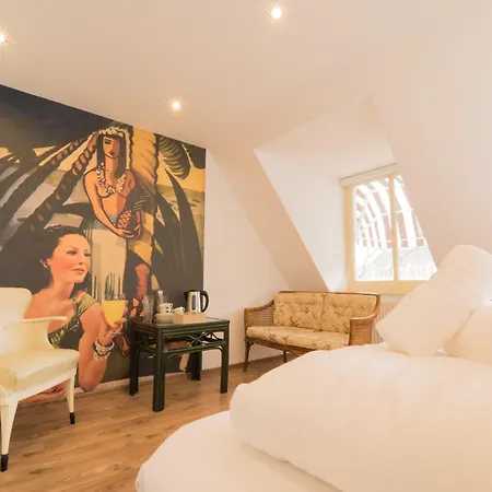 Alojamento de Acomodação e Pequeno-almoço Zeta Beds 2*