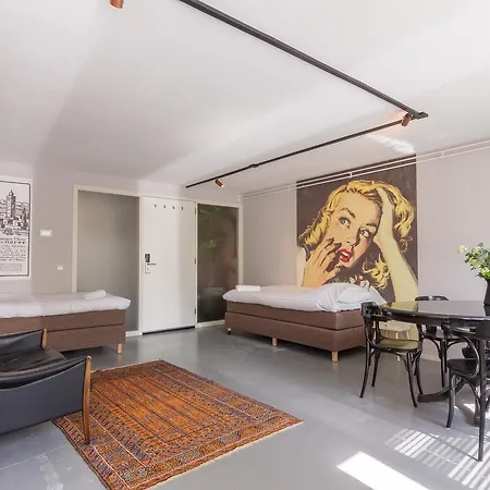 ベッド・アンド・ブレックファスト Zeta Beds 2*