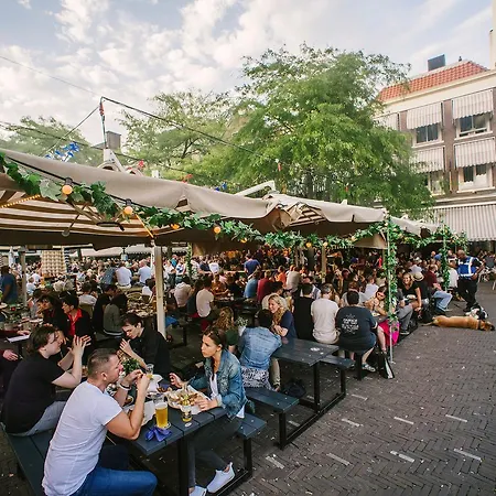 ベッド・アンド・ブレックファスト Zeta Beds