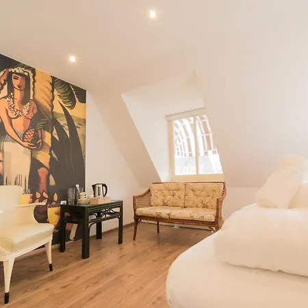 Zeta Beds Alojamento de Acomodação e Pequeno-almoço